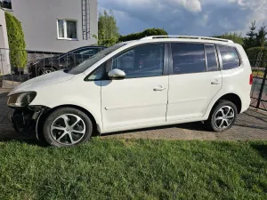 Volkswagen Touran II 1.6 TDI DPF Life 2012