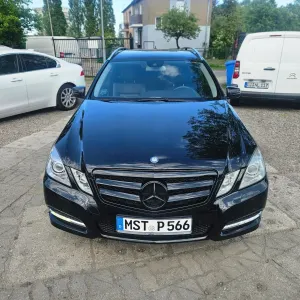 Mercedes-Benz E W212/W207 350 CDI DPF BlueEFFICIENCY 7G-TRONIC Avantgarde 2011