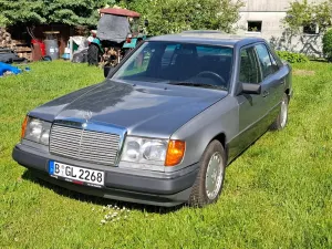 Mercedes-Benz E 1991