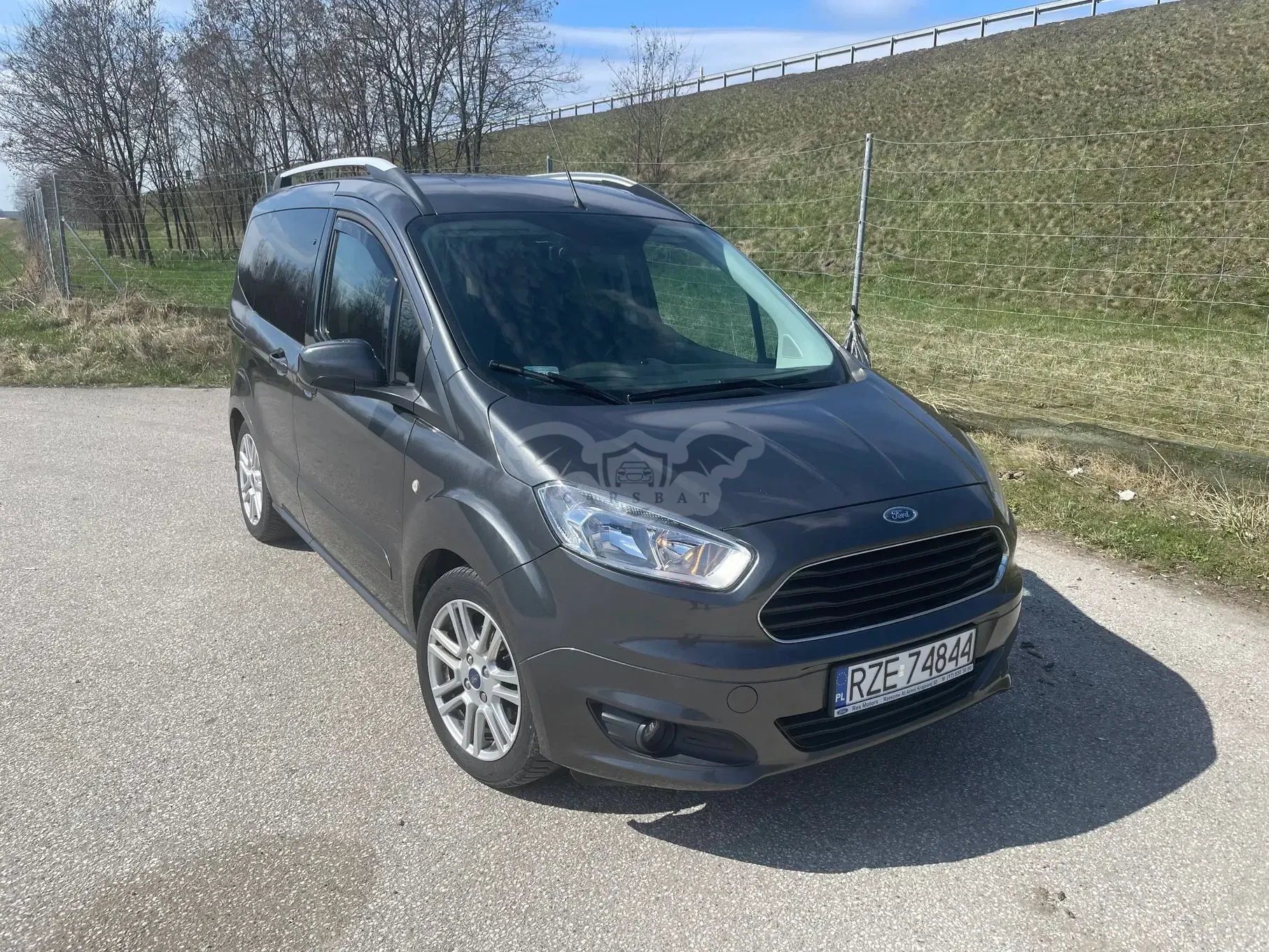 Ford Tourneo Courier 1.0 EcoBoost Titanium 2018