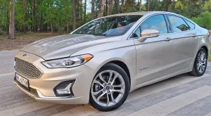 Ford Mondeo Mk5 2.0 Hybrid Titanium 2019