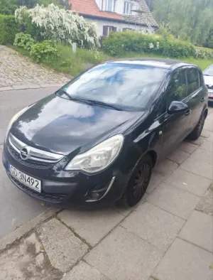 Opel Corsa D 1.2 16V Essentia 2012