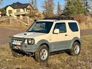 Suzuki Jimny III 1.5 DDiS Club 2010