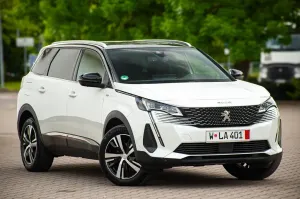Peugeot 5008 II BlueHDi 180 EAT8 GT Pack 2022