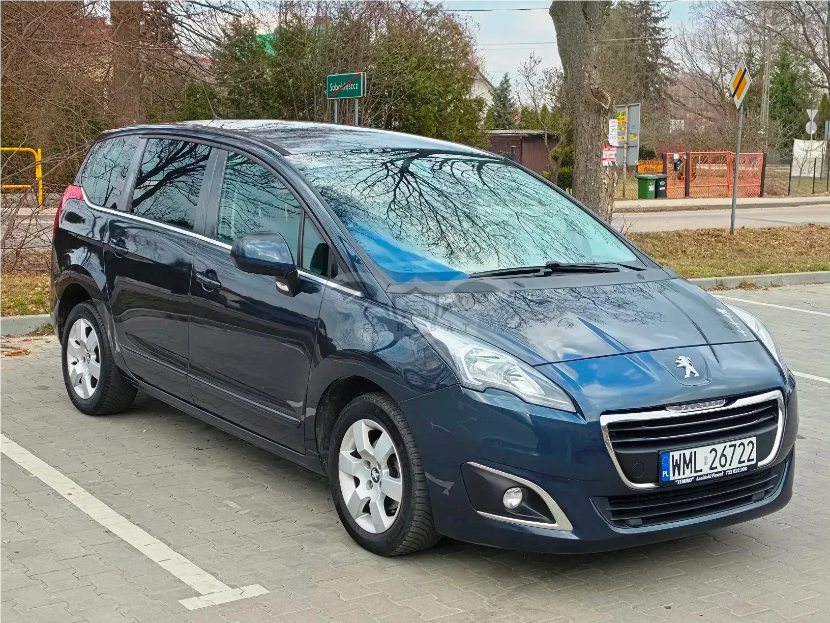 Peugeot 5008 I e-HDI FAP 115 EGS6 Stop&Start Business-Line 2014