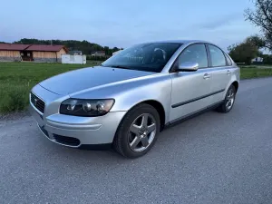 Volvo S40 II 2.0D DPF Kinetic 2006