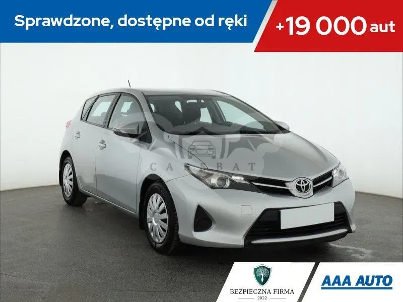 Toyota Auris II 2013