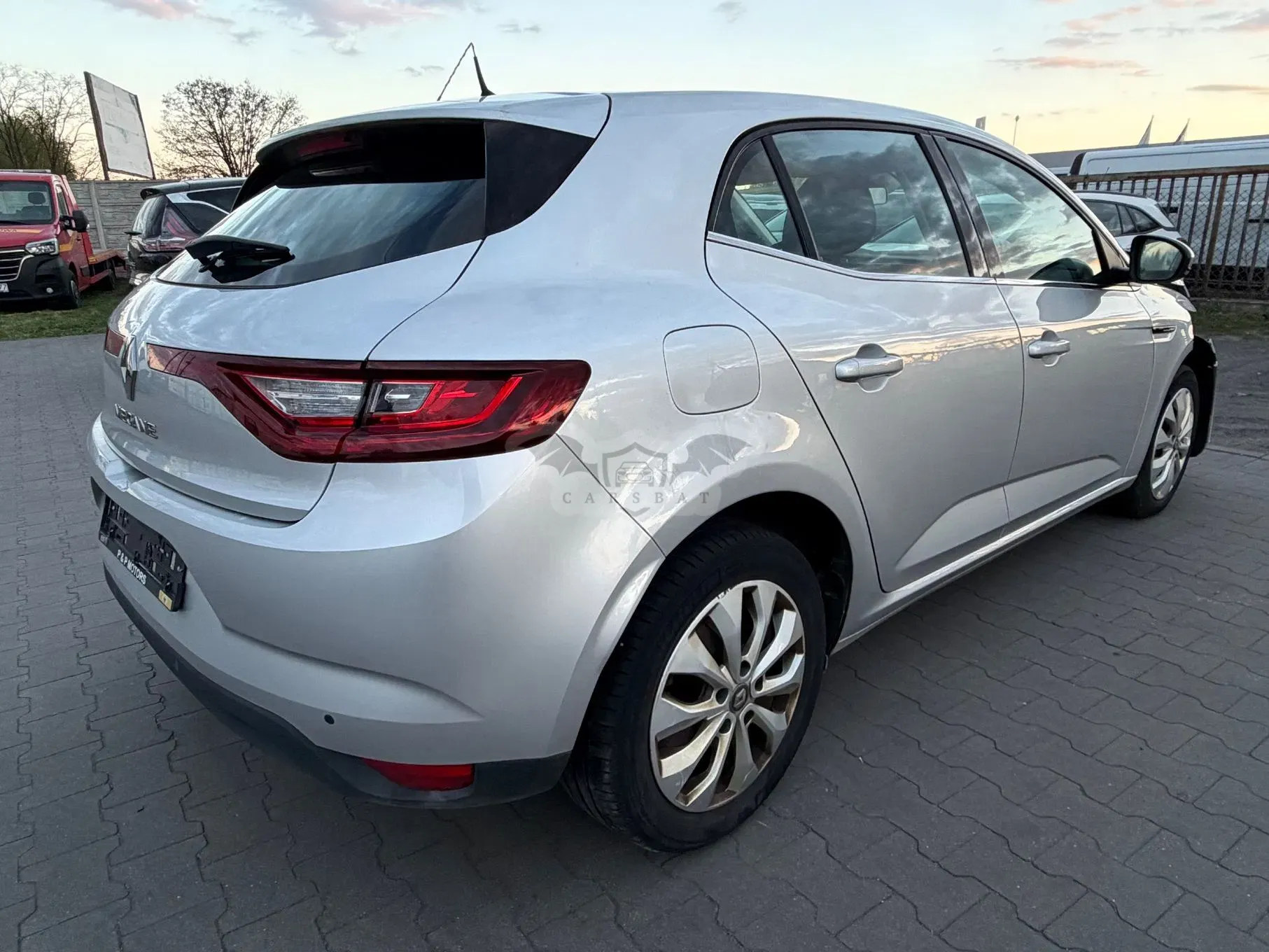 Renault Megane IV ENERGY TCe 100 LIMITED 2017