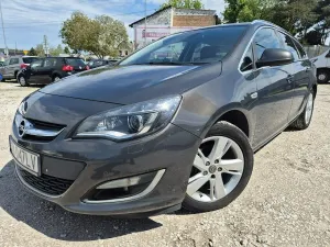Opel Astra J 2013