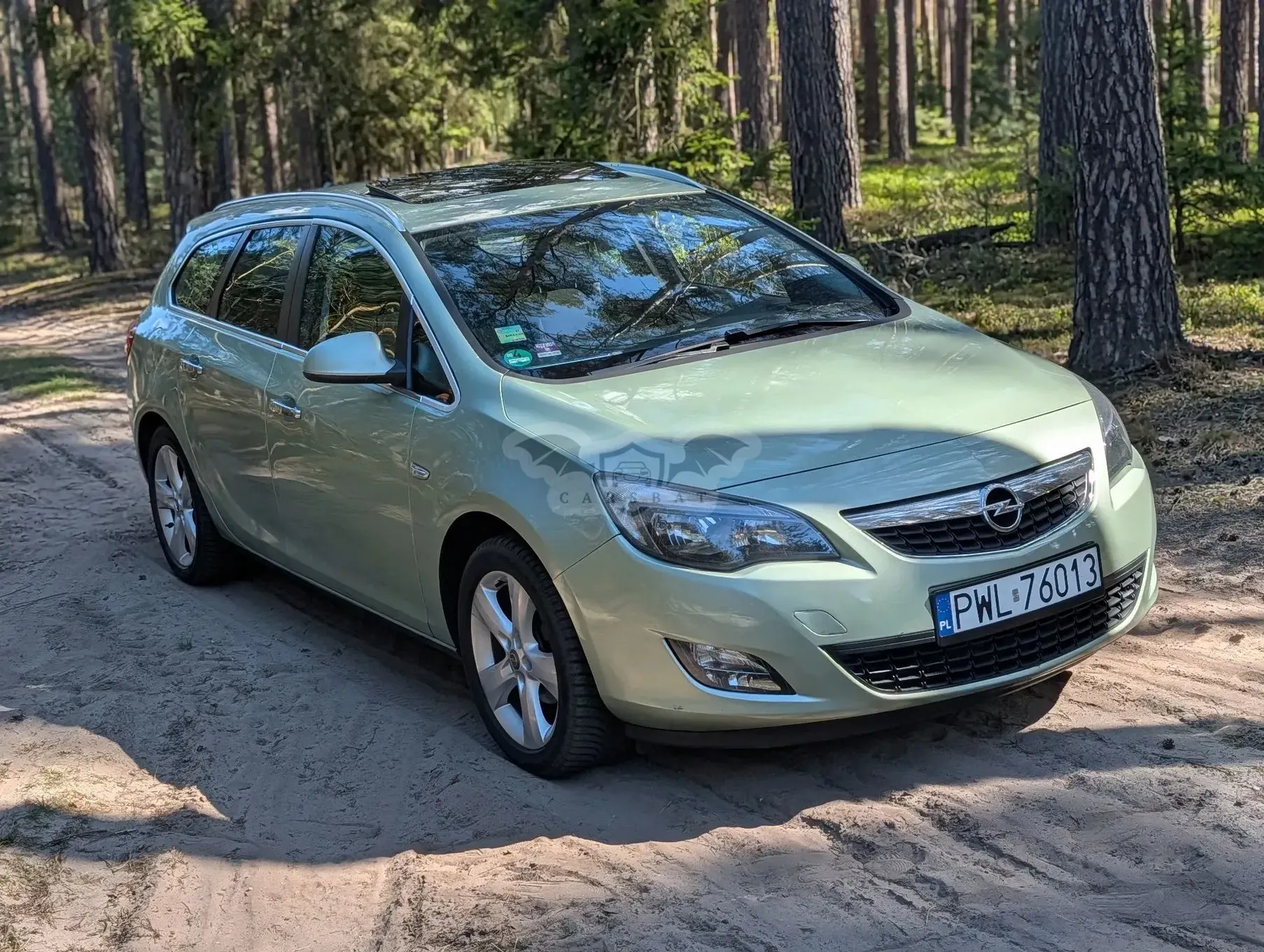 Opel Astra J 1.4 Turbo 2011