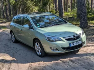 Opel Astra J 1.4 Turbo 2011