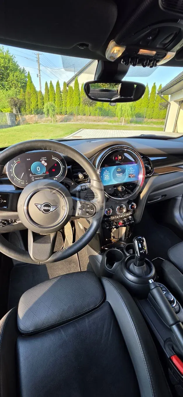 Mini Cooper Classic Trim 2023