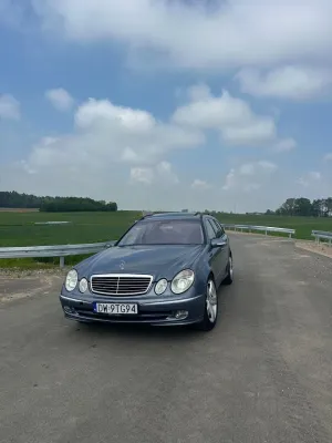 Mercedes-Benz E W211 320 CDI T Avantgarde 2004