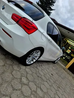 BMW 1 Series F20/F21 118i Sport Line 2016