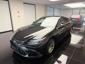Lexus ES 2024