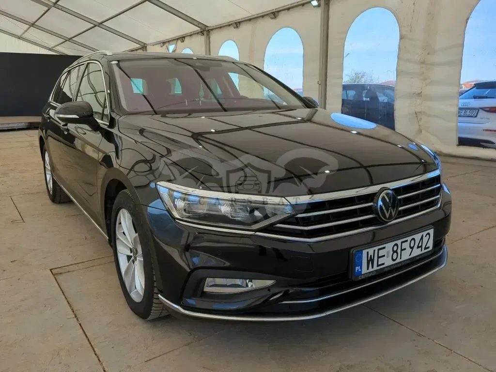 Volkswagen Passat B8 2.0 TDI EVO Elegance DSG 2023