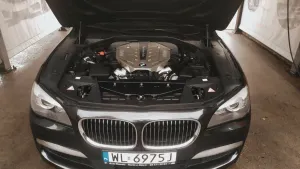 BMW 7 Series F01 750i xDrive 2011