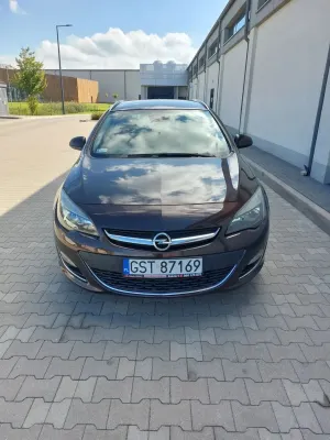 Opel Astra J 2013