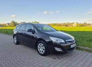 Opel Astra J 1.4 ecoFLEX 2011