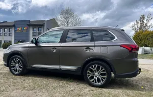 Mitsubishi Outlander III 2.0 Instyle + 4WD CVT 2016