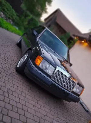 Mercedes-Benz E 1991