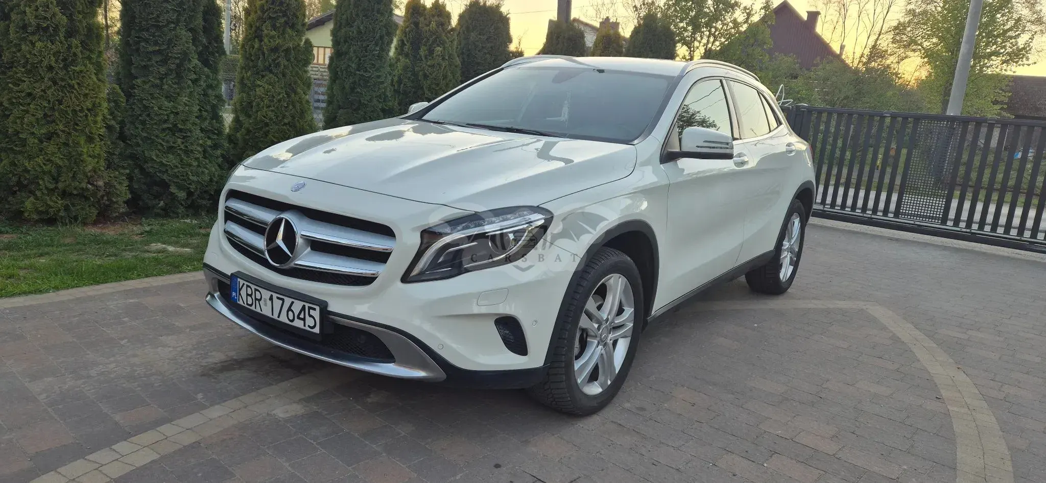 Mercedes-Benz GLA 180 7G-DCT 2016