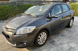 Toyota Auris I 1.6 Premium 2011