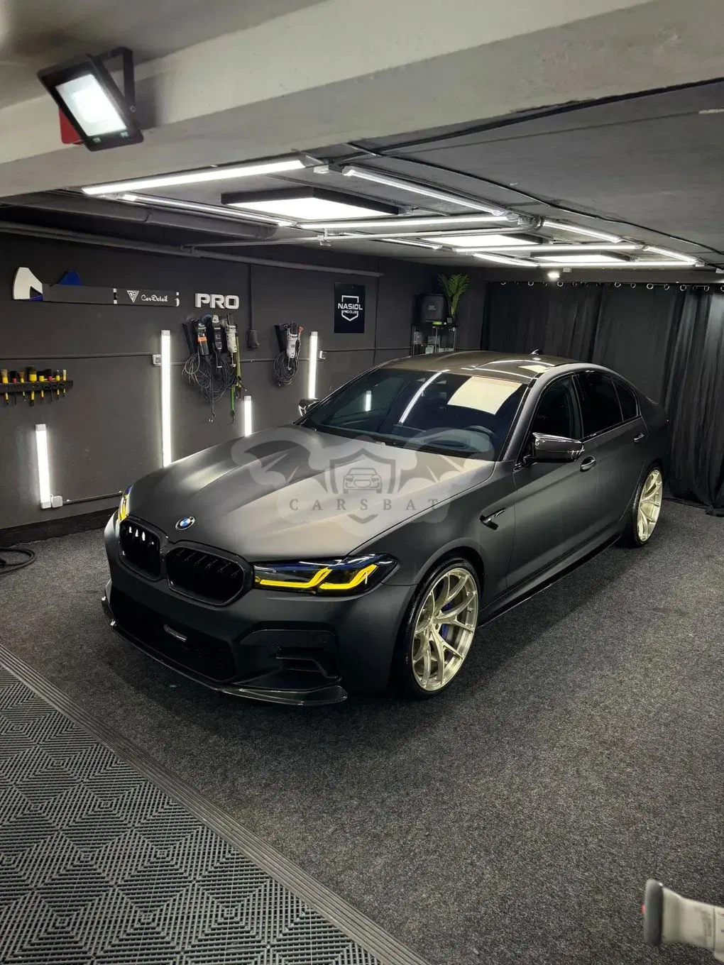 BMW M5 Standard 2018