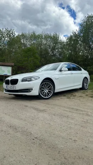 BMW 5 Series F10/F11 520d xDrive 2012