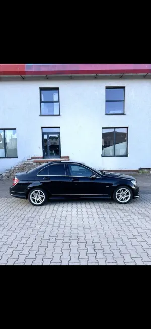 Mercedes-Benz C W204 200 CGI BlueEff Avantgarde 2010