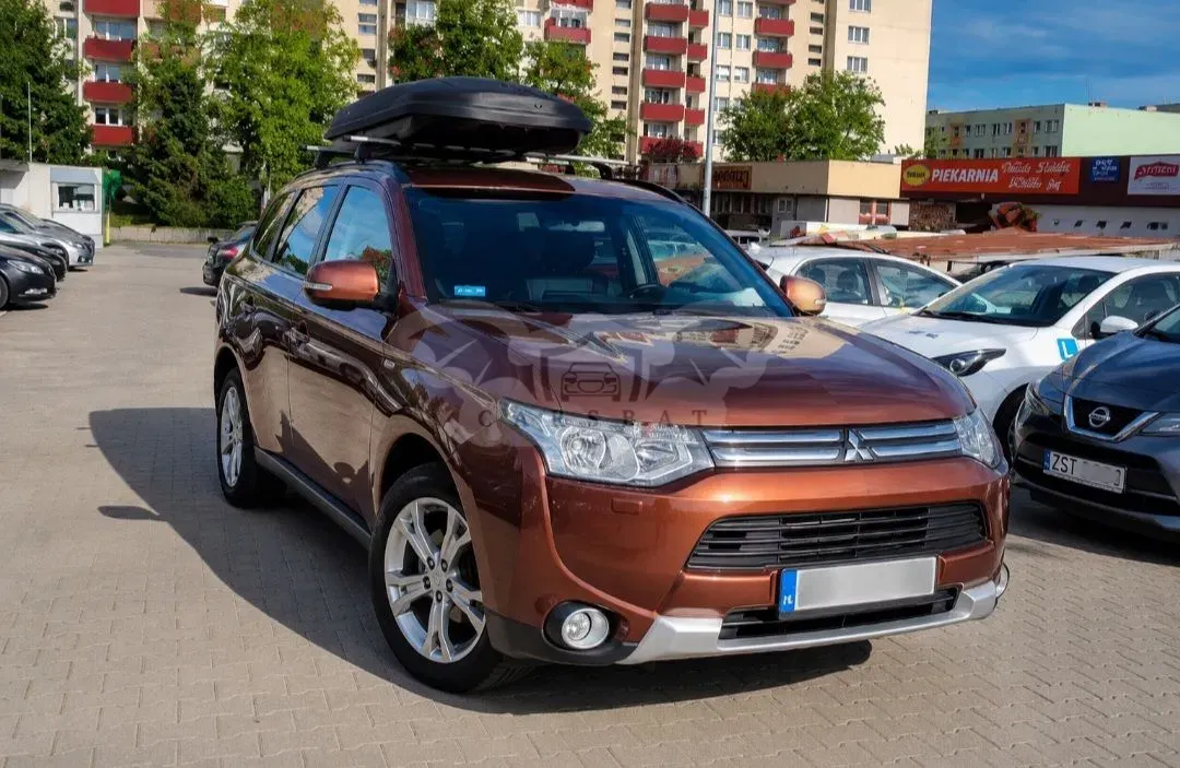 Mitsubishi Outlander III 2.0 Instyle Navi CVT 2013