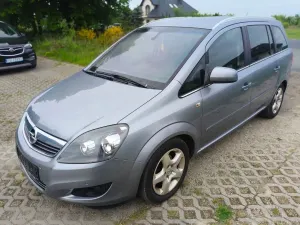 Opel Zafira B 1.8 Design Edition 2011