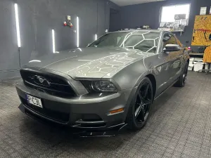 Ford Mustang 3.7 V6 2013