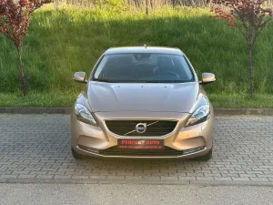Volvo V40 II D4 Inscription 2014