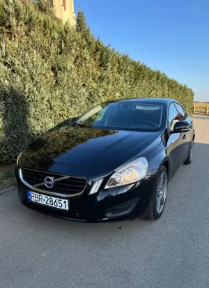 Volvo S60 II D3 Edition Pro 2013