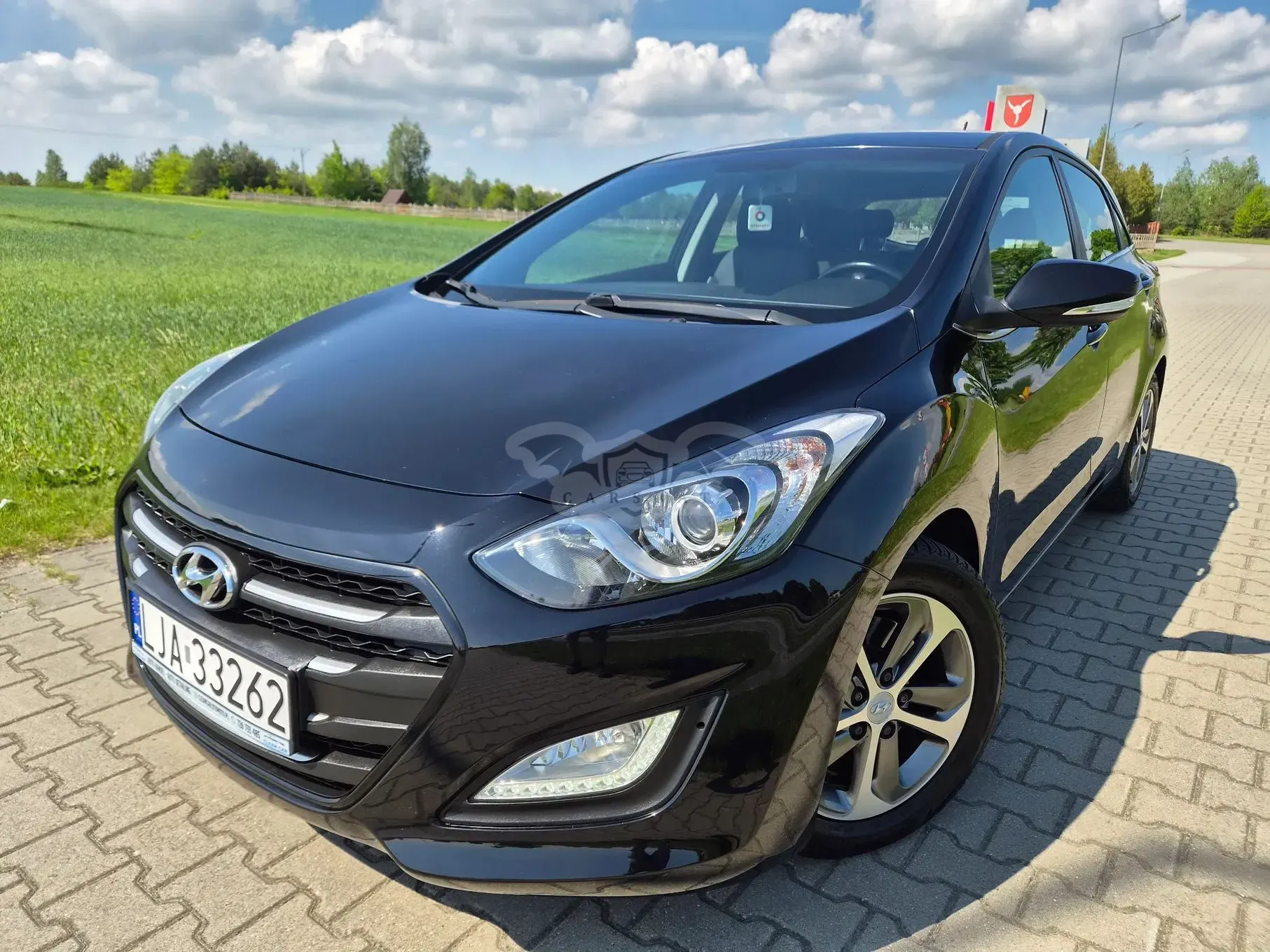Hyundai i30 II blue 1.6 CRDi Classic Navigation 2015