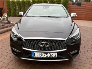 Infiniti Q30 1.5d Premium Tech 2016