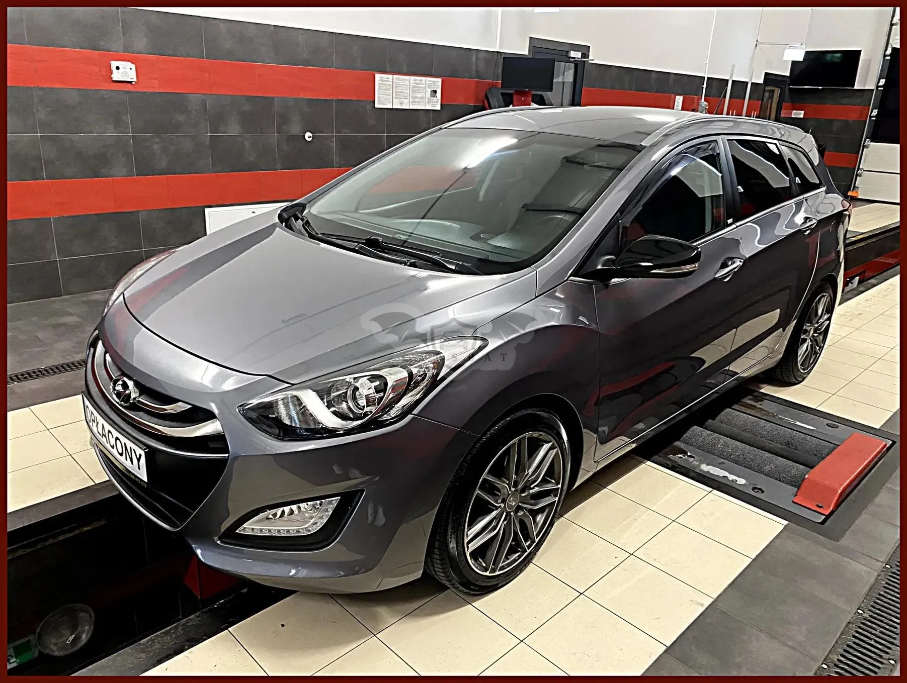 Hyundai i30 II blue Kombi 1.6 GDi YES Gold 2014