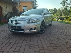 Toyota Avensis II 1.8 VVT-i Sol Premium 2006