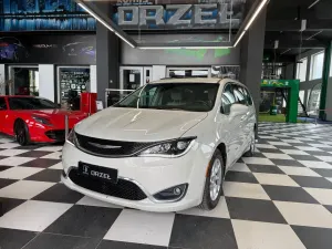 Chrysler Pacifica 2017