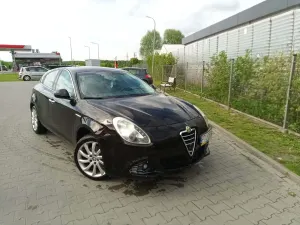 Alfa Romeo Giulietta 2.0 JTDM Distinctive 2011