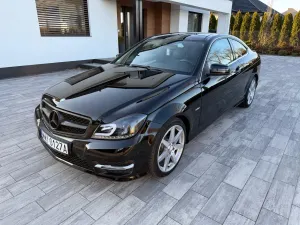 Mercedes-Benz C W204 180 BlueEFFICIENCY 7G-TRONIC 2011