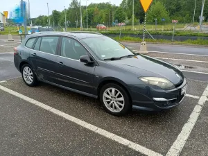 Renault Laguna III 2.0 dCi Bose Edition 2011