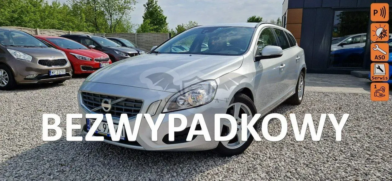 Volvo V60 I 2011