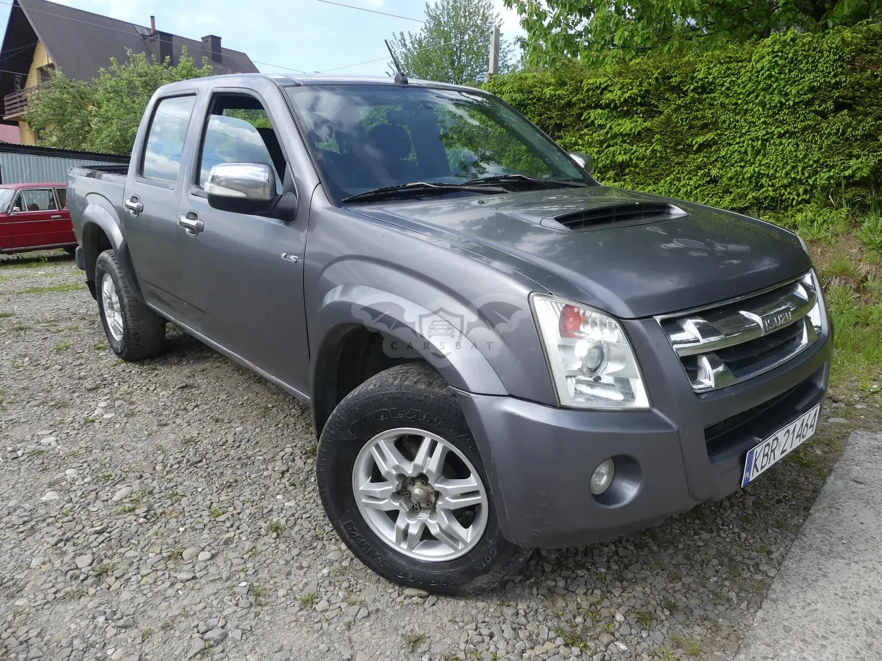 Isuzu D-Max 2.5d DC Custom 2010