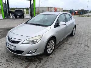 Opel Astra J 1.6 2010