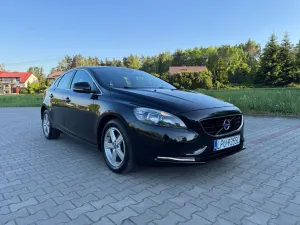Volvo V40 II D2 Momentum 2015