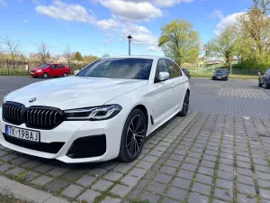 BMW 5 Series G30/G31 520d xDrive MHEV M Sport sport 2020