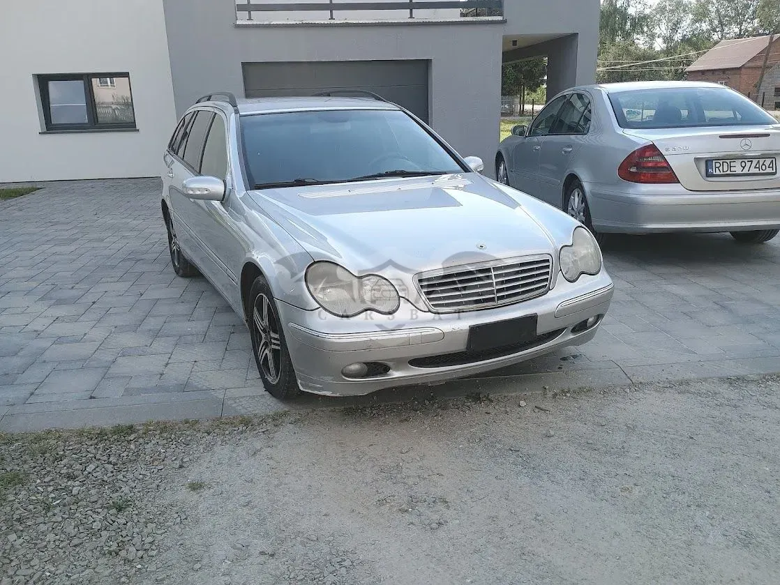 Mercedes-Benz C W203 200 T CDI Classic 2003