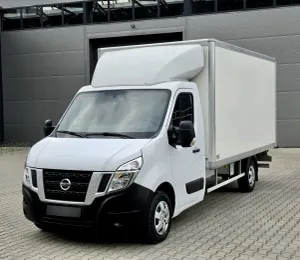 Nissan NV400 2021